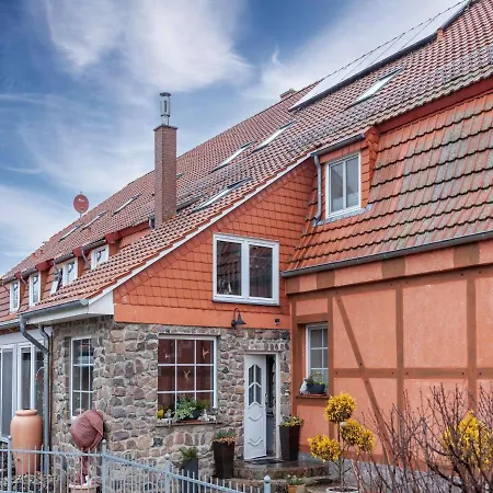 Ferienunterkunft In Grundshagen Mit Parkplatz Apartment *